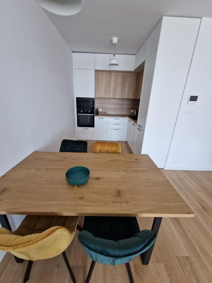 New Downtown Apartment Couple Minute From The Old Town Bratislava Eksteriør bilde