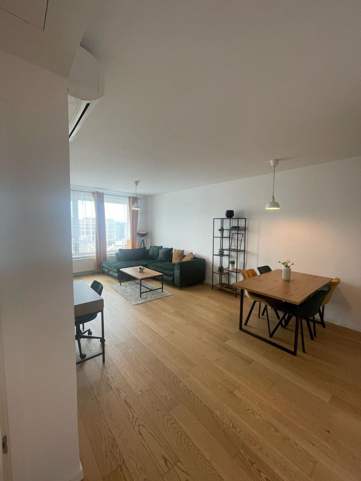 New Downtown Apartment Couple Minute From The Old Town Bratislava Eksteriør bilde